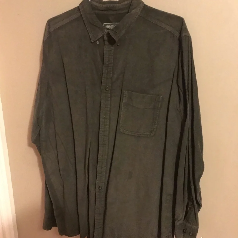 Men's Green Button-Up Shirt - Picture 1 of 2